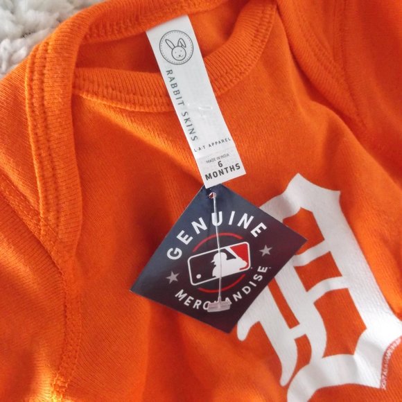 NEW - 2 Pack Detroit Tigers Infant Bodysuits - 6 Months - Picture 4 of 9
